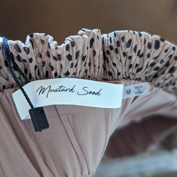 Clearing out my closet 💕 - Picture 6 of 10